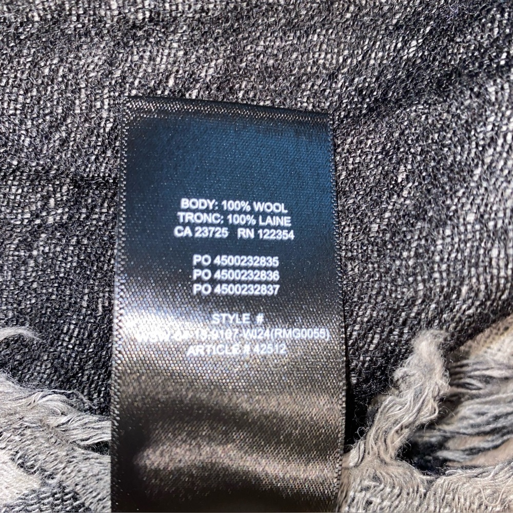 Aritzia Wilfred Reversable Wool Blanket Scarf Black Gray Diamond Mosaic - Picture 8 of 8